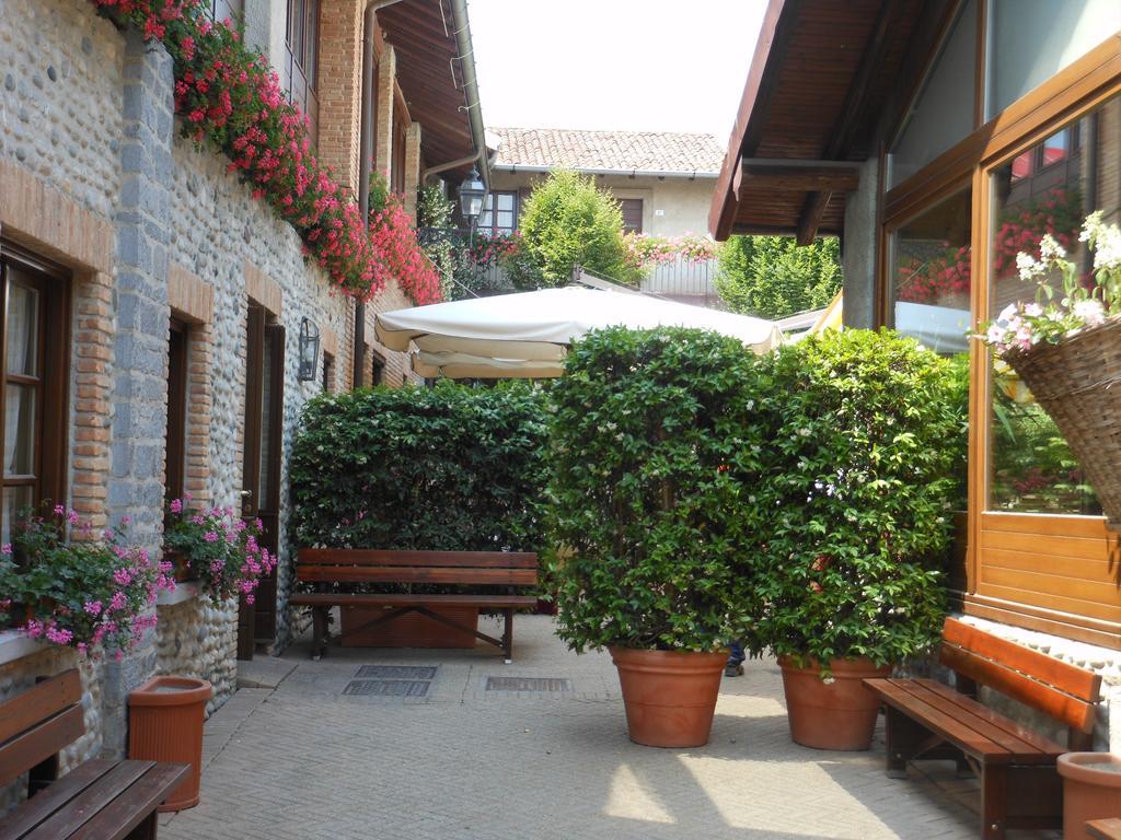 Agriturismo Cassinazza Orsenigo Exterior foto